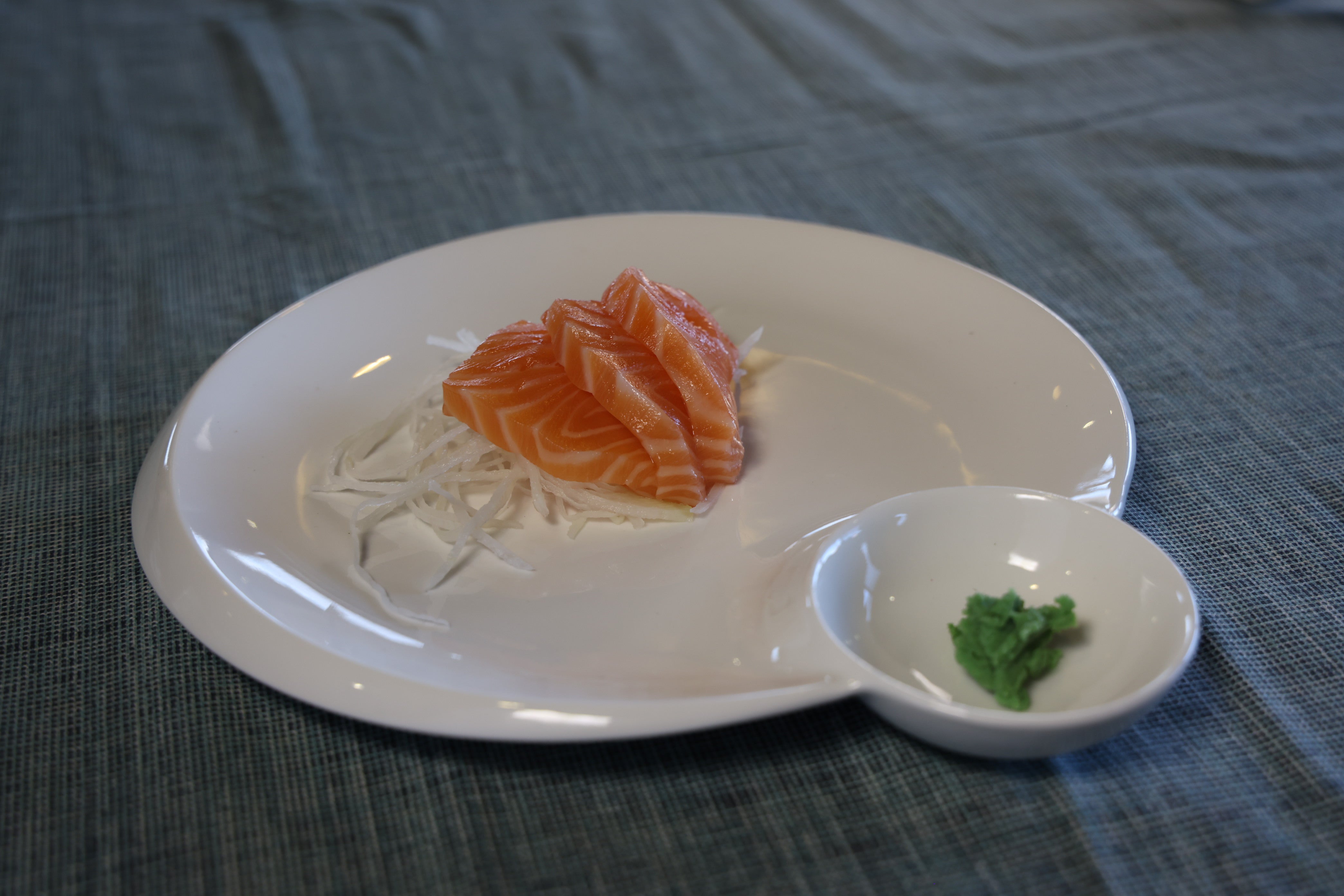 51106-11"Ceramic Dumpling/Sushi/Sashimi Plates with Sauce Dish-24/Case